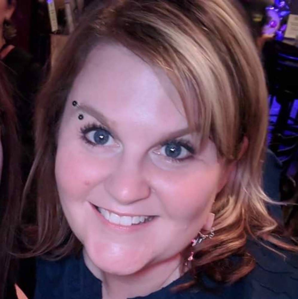 Meet your Posher, Cassi